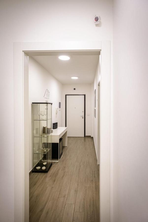 Airport Bari-Palese Luxury 1 Hotel Bagian luar foto